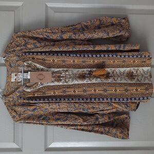 Mason & Belle Caseey Tassel Detail Top- L